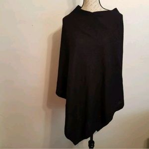 One Size sm.med.lg Kuna Alpaca Poncho Black
